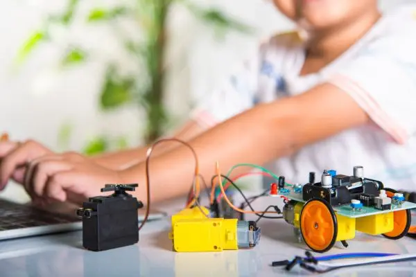 Curso online de robótica para niños: Mejores y cómo inscribirse
